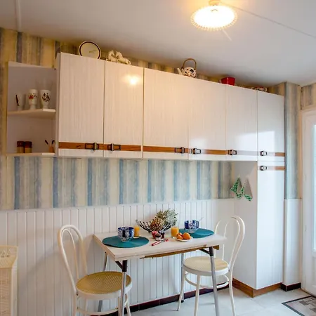 La Petite Escale By Interhome